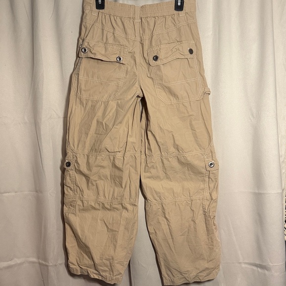 BDG Khaki Tan Cargo Wide Leg Baggy Pants Size 2 - Picture 4 of 7